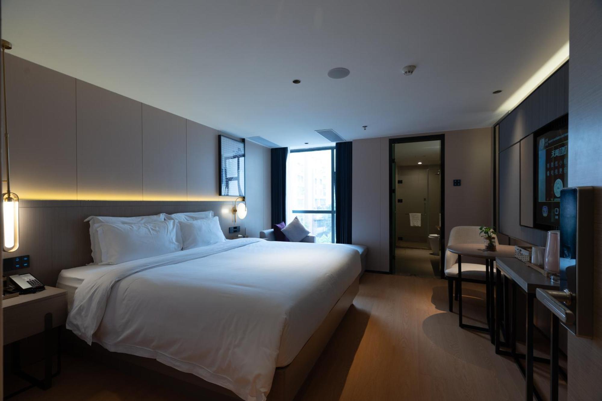 Lavande International Hotel Guangzhou Taikoo Hui Square Shipaiqiao Metro Station Branch - Free Shuttle Bus To Canton Fair Complex During Canton Fair Period & Free Vpn Internet Access Luaran gambar