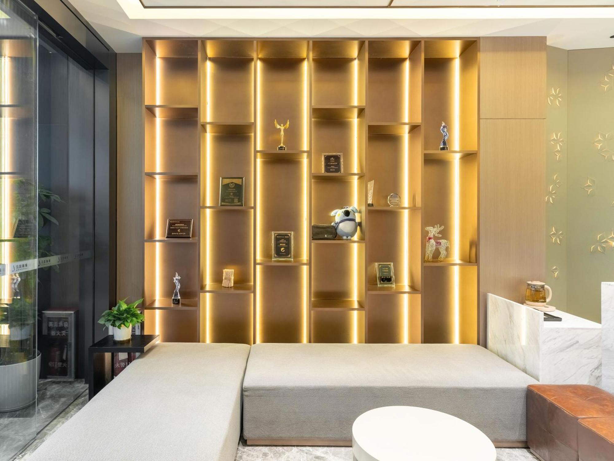 Lavande International Hotel Guangzhou Taikoo Hui Square Shipaiqiao Metro Station Branch - Free Shuttle Bus To Canton Fair Complex During Canton Fair Period & Free Vpn Internet Access Luaran gambar